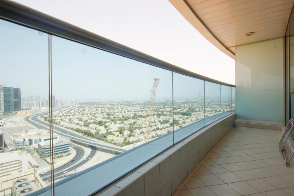 1 Bhk - Concorde Tower - Jlt Cluster H Apartment Dubai Bagian luar foto